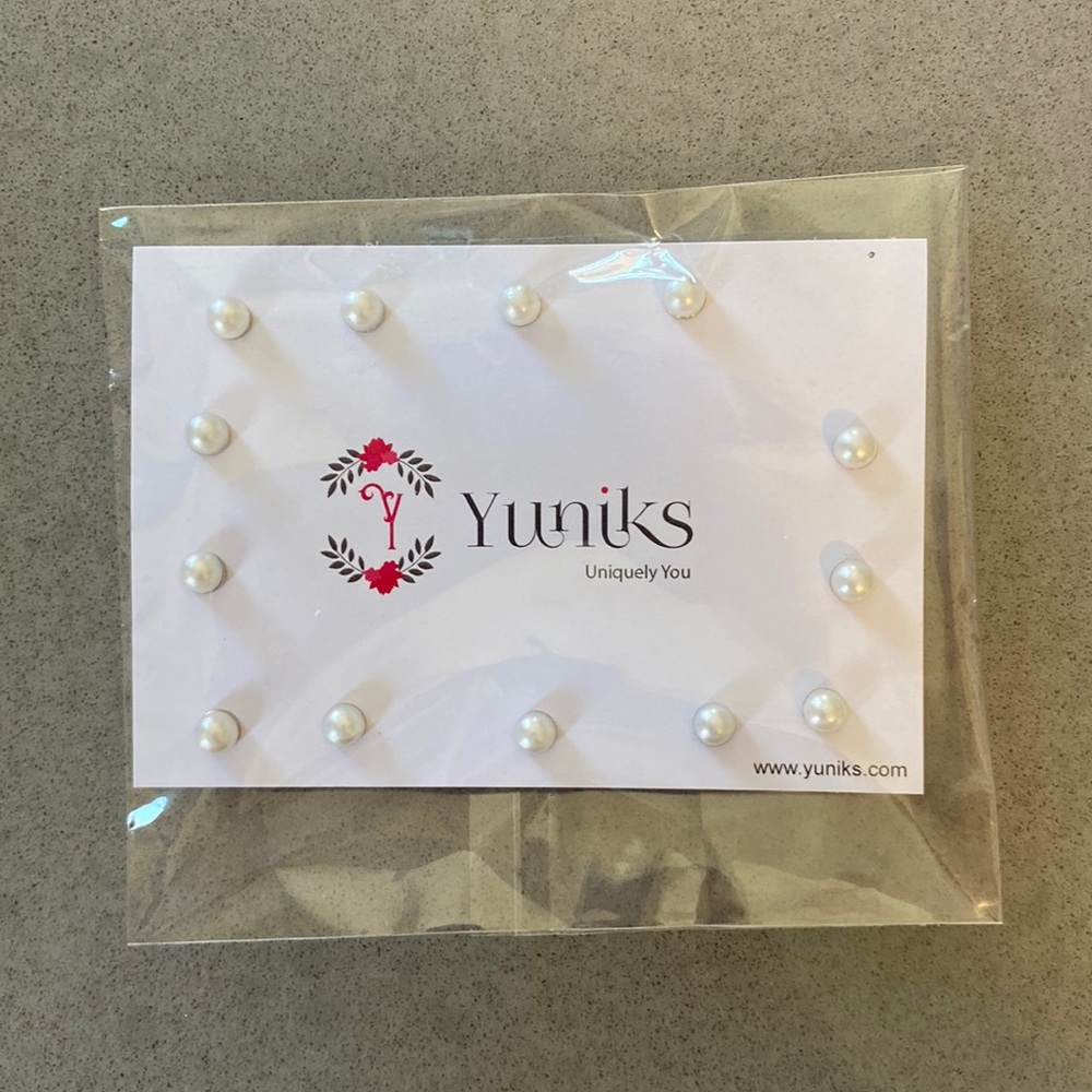 Pearl Veil Magnets